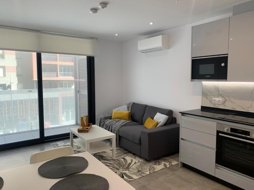Апартаменты New Bright And Modern Studio At E1 Гибралтар Экстерьер фото